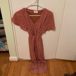 Tie dress with polka dots